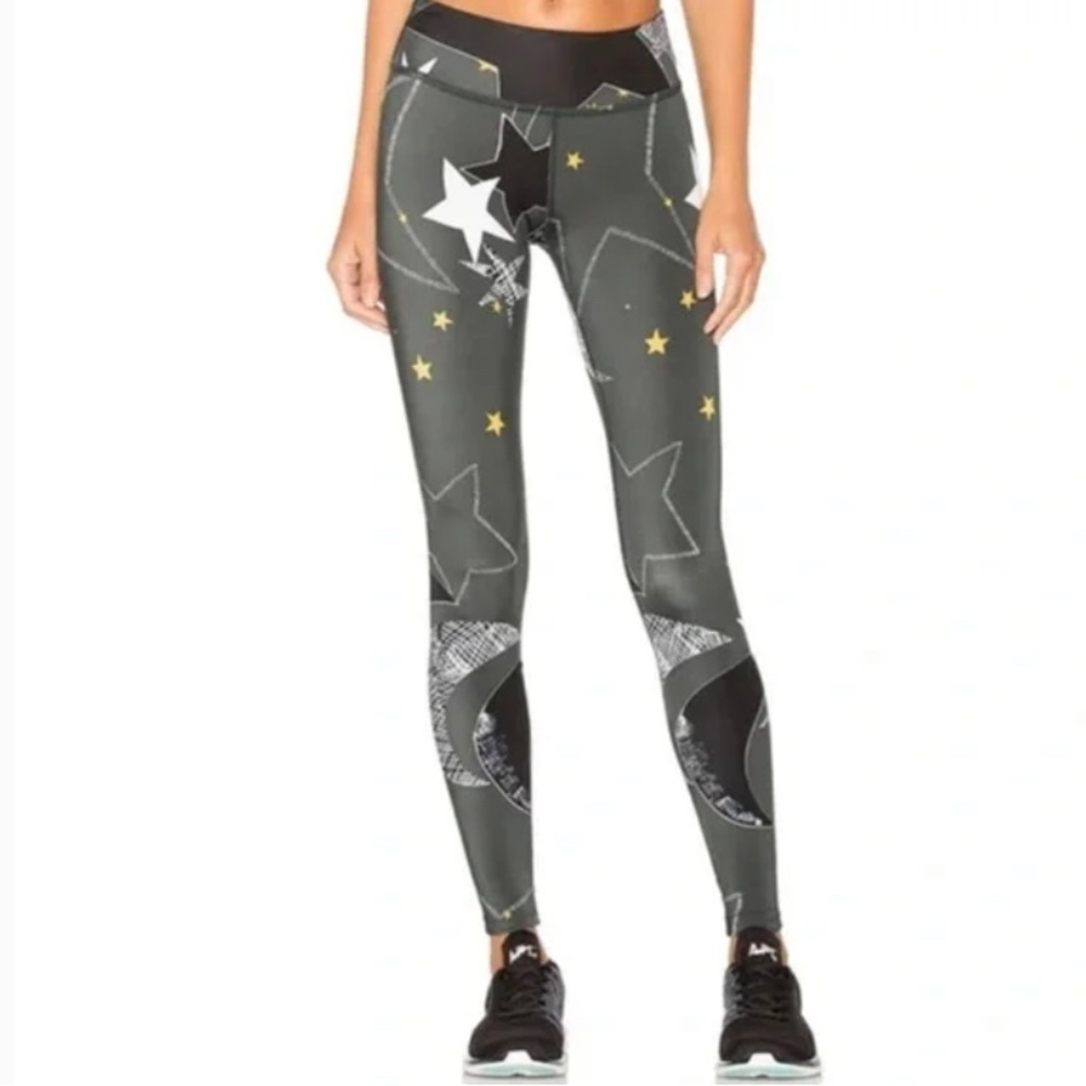 Beyond Yoga  Winter Solstice Moon Star  Leggings size S